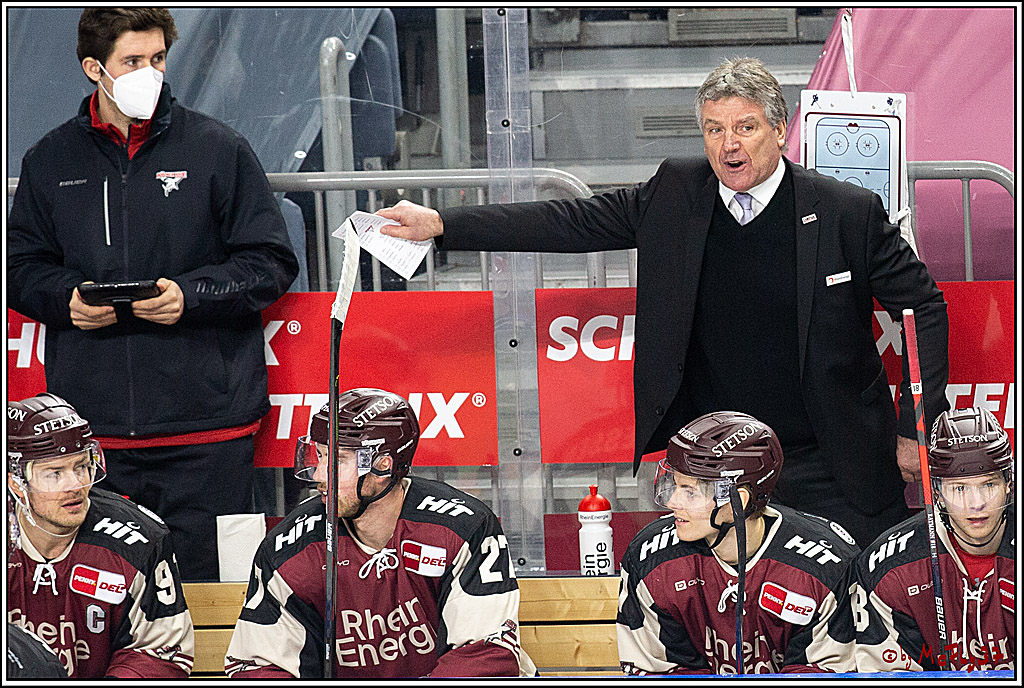 PENNY DEL;  Koelner Haie - Krefeld Pinguine; Koeln, 24.02.2021